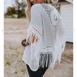 Three birds nest macramé kimono